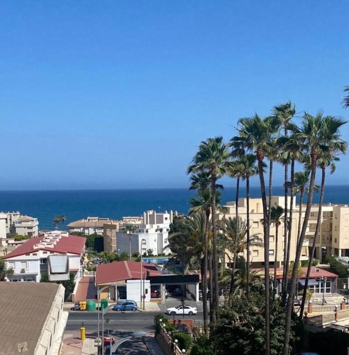 Sunny Seaview Appartement