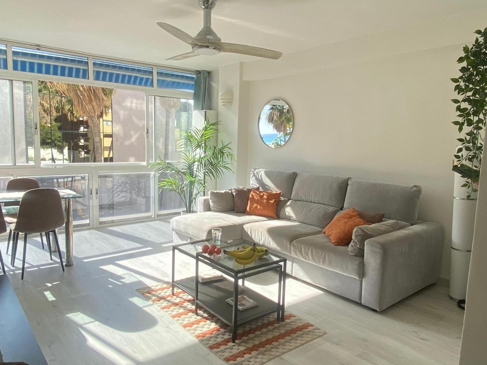 Sunny Seaview Appartement *